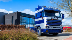 20260329-Tom-Holding-00375